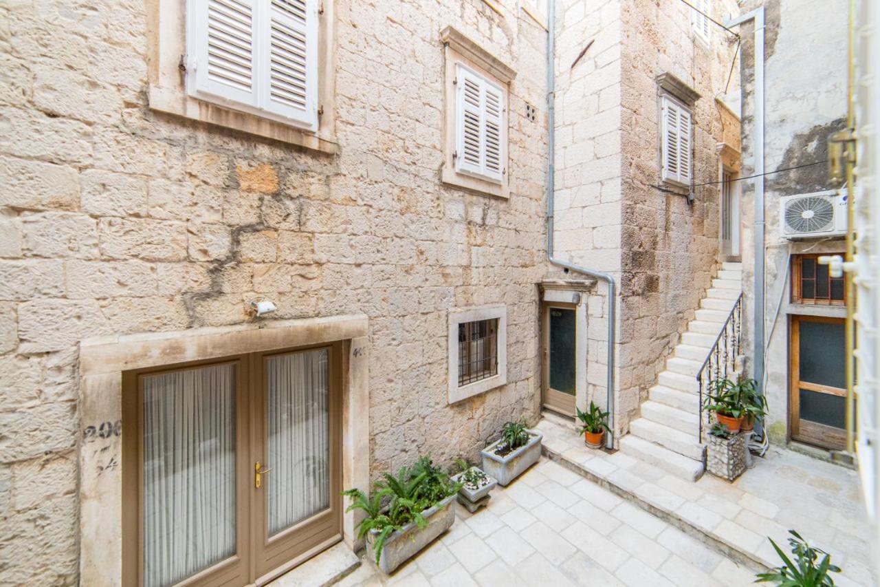 Apartment Kalalarga Makarska Bagian luar foto